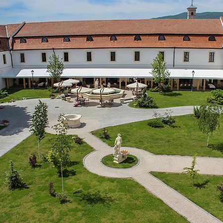 Hotel Medieval Alba Iulia Buitenkant foto