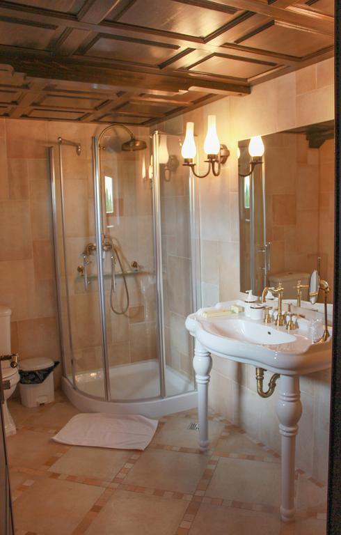 Hotel Medieval Alba Iulia Buitenkant foto
